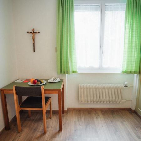 B&B Haus Schoenstatt Contactless- Check-In Brig Eksteriør bilde